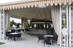 La piscine extérieure 03