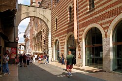 Place Dante 02