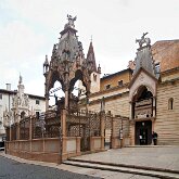 Tombeaux des Scaligeri 01