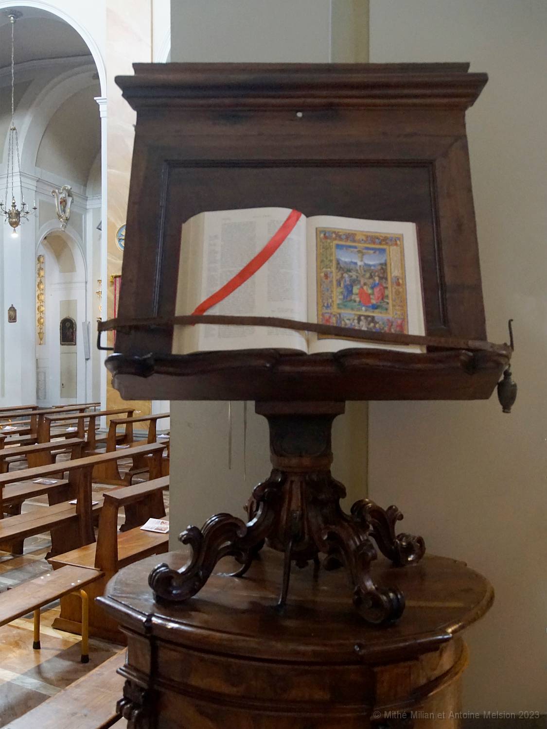 Chiesa di Santa Maria del Gesù 04 