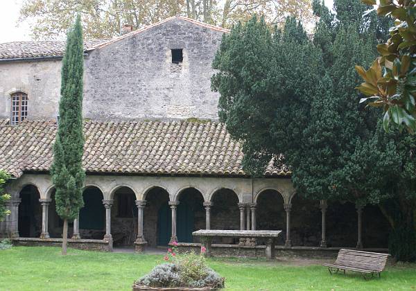 Abbaye de Villelongue