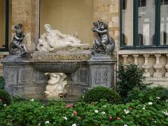 Cour de la Mairie 03
