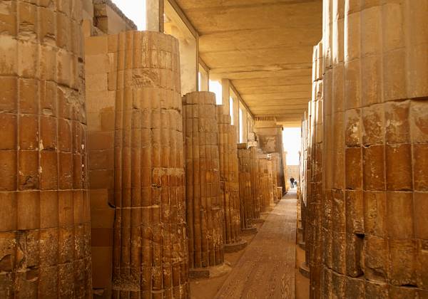 Le site Saqqara