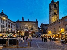 Piazza Vecchia 08