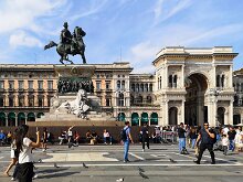 Piazza del Duomo 01