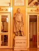 Piazza e Teatro La Scala 10
