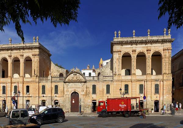Ciutadella, Plaça des Born